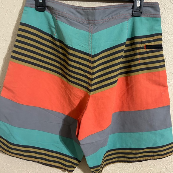 Men’s Patagonia Swim trunks size 32 - Picture 3 of 3